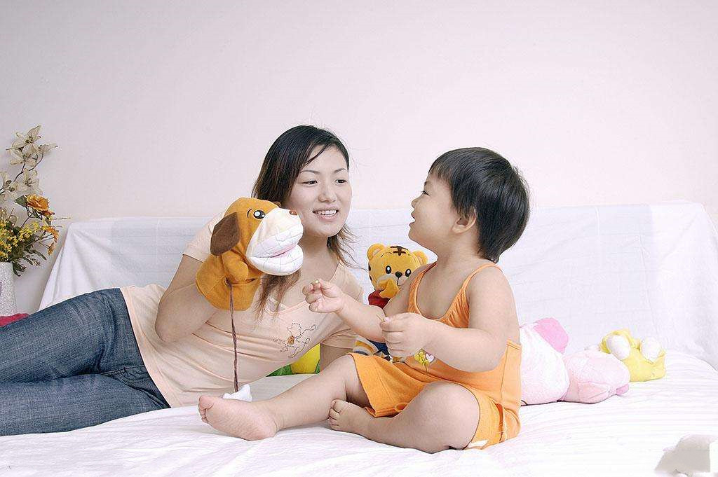 背古诗对孩子的危害,教孩子背唐诗还是宋词好