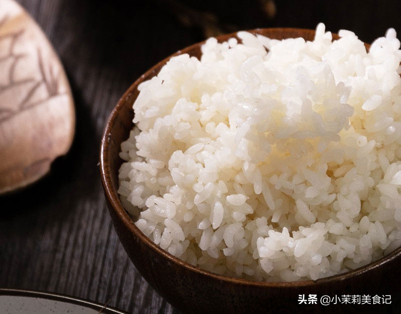蒸米饭生米多了怎么处理,蒸米饭如何不夹生