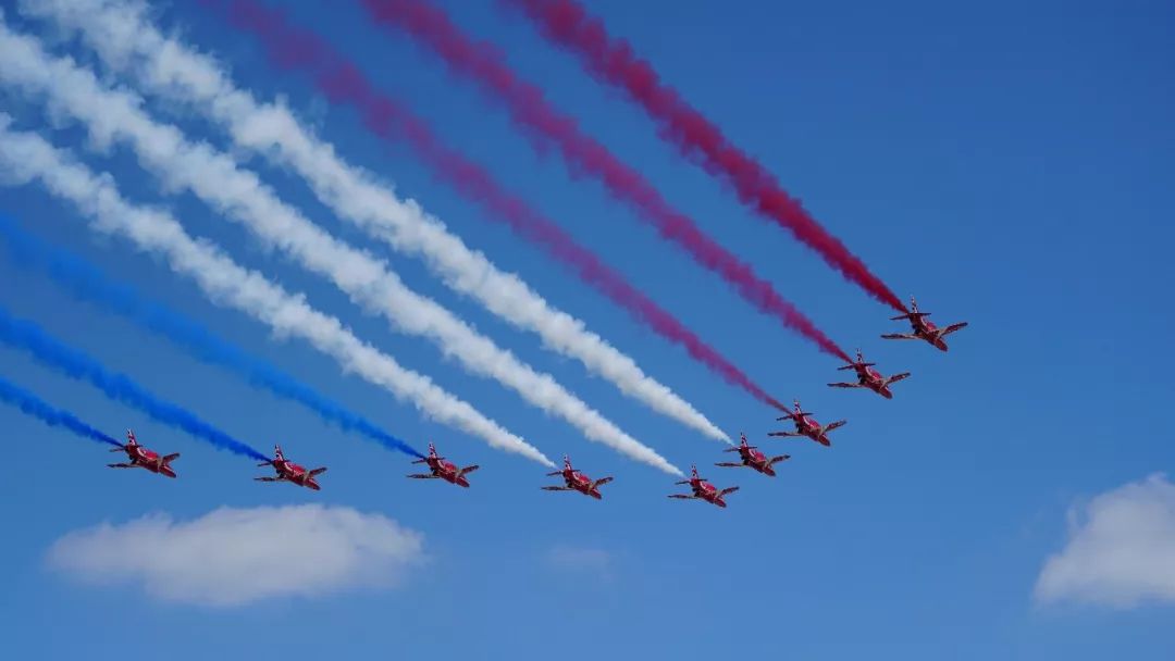 f1红牛车队阿斯顿马丁,阿斯顿马丁f1赛车队