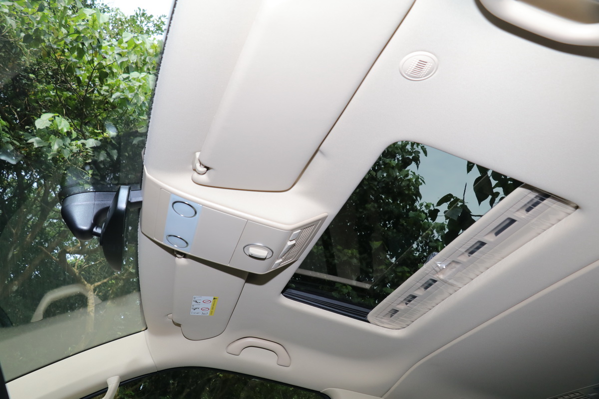 进口大众multivan精彩实拍展示,19年大众帕萨特混动试驾