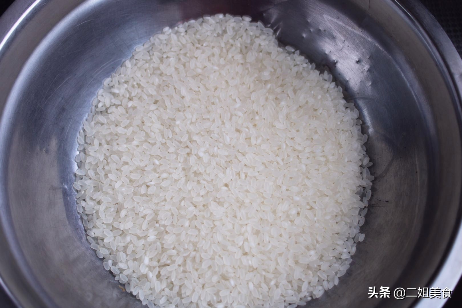 怎样煮大米粥又快又好,电饭锅大米粥怎么煮又滑又粘稠