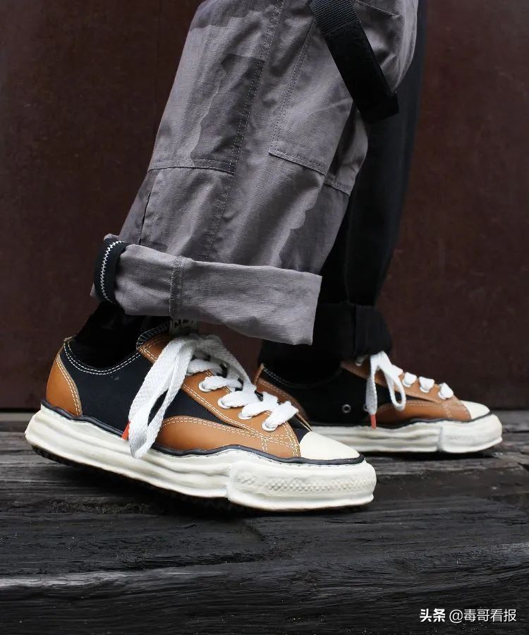 颜值和实用并存的一款鞋,穿什么鞋最有牌面