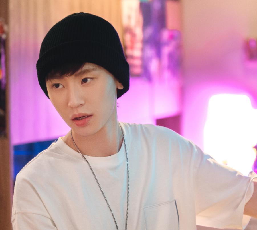 吴宣仪和小鬼这真的是恋爱综艺吗,小鬼和吴宣仪接吻是什么综艺