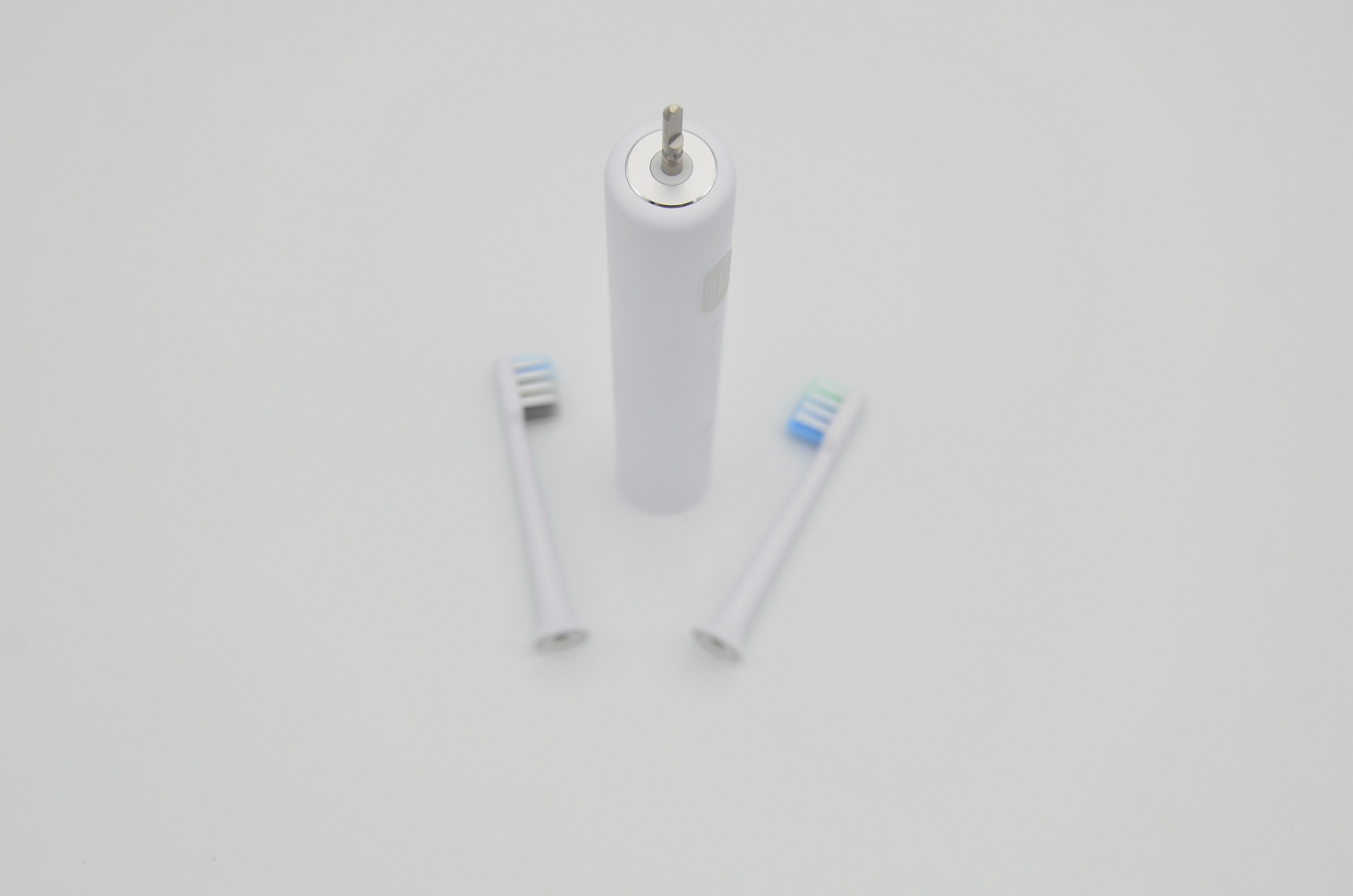 贝医生声波电动牙刷不震动,贝医生牙刷是声波牙刷吗