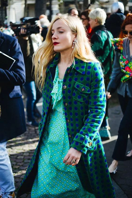 热销爆款必buy单品,秋冬连衣裙显瘦遮肚子外穿