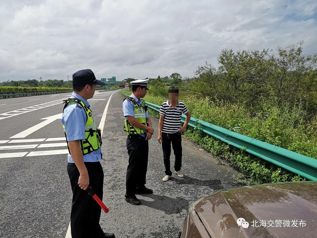 开车撞坏护栏跑了是肇事逃逸吗,撞坏马路栏杆肇事逃逸会被逮到吗