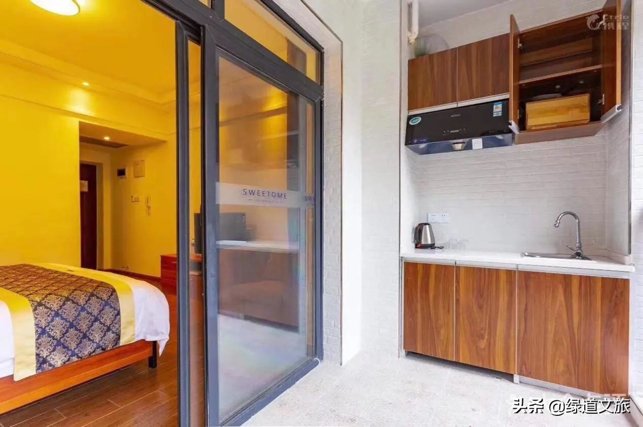 这个康养度假区投资20亿，占地1000亩，是中国上佳康养旅居度假区