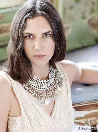 忧郁系王子，竟是宠妻儿狂魔，还打破了王室700年的爱情诅咒