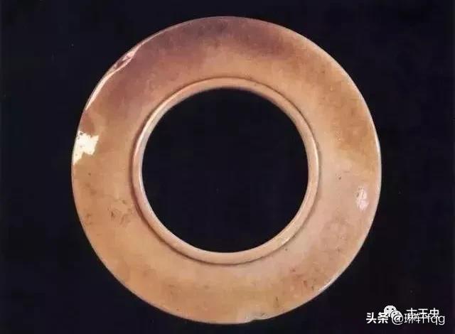 古玉孔道内外包浆沁色一致,古玉有沁色好还是无沁色好