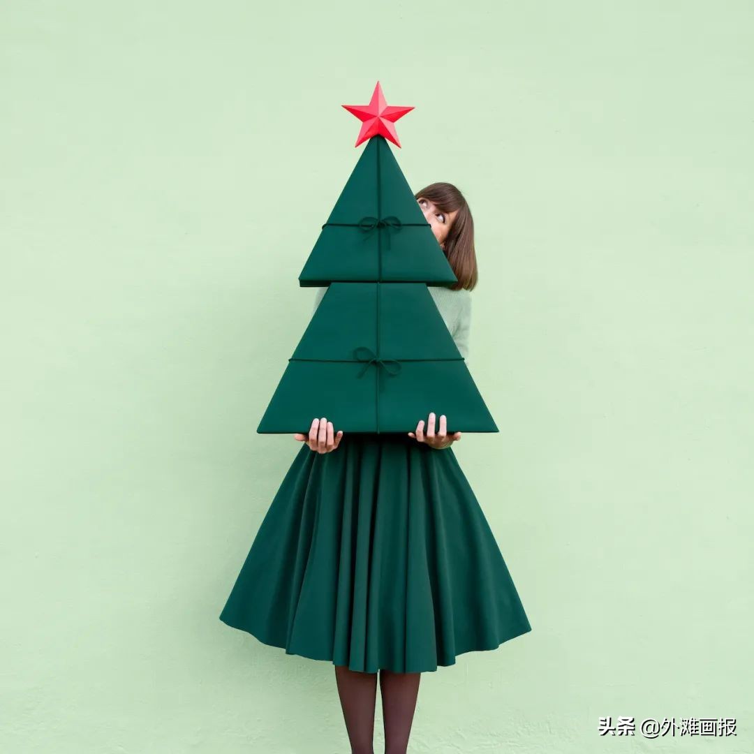 情侣旅行拍照片怎么拍出高级感,很火的一对情侣拍照很有技巧