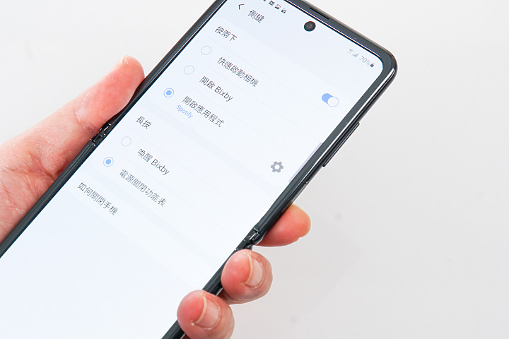 三星GalaxyZFlip评测：吸引目光的不止折叠