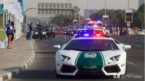 全球最壕车队又买新车，特斯拉皮卡强势加盟，网友：追得上超跑？