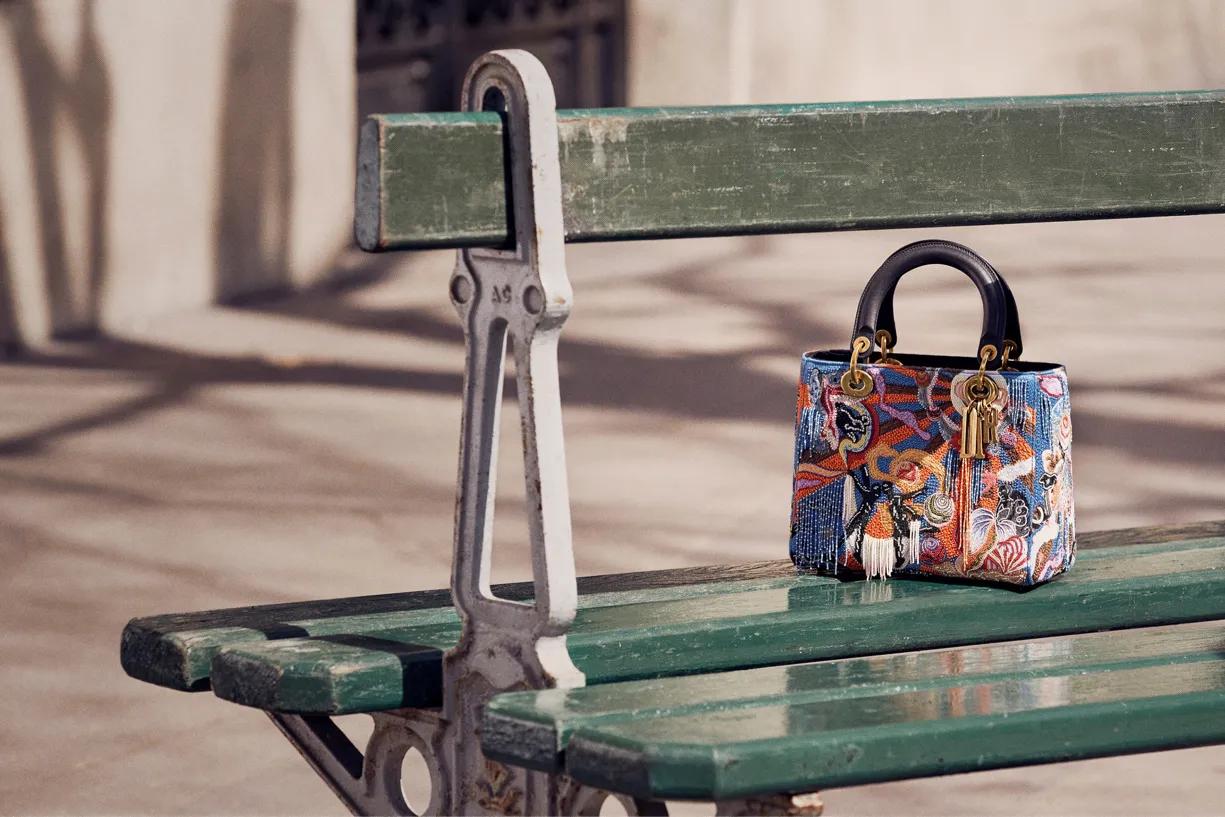 ladydiormilly手袋,dior刺绣字母包袋