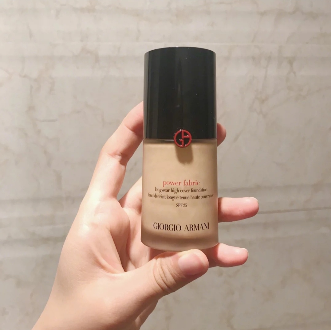 秋冬粉底液中性持久不暗沉,阿玛尼纪梵希雅诗兰黛粉底液