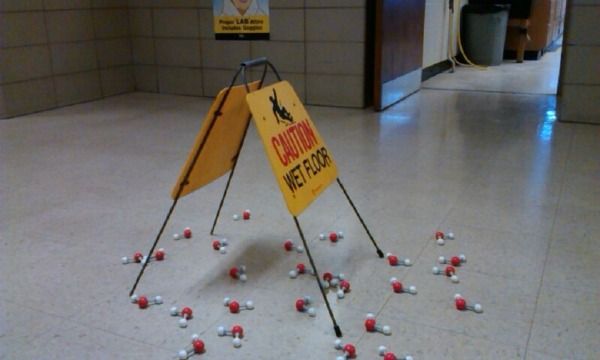 告诉你一个愚人节整人套路,愚人节整人全过程