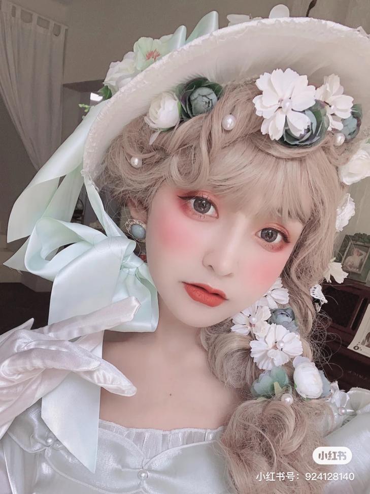 优雅lolita系妆容,复古英伦风lolita妆容