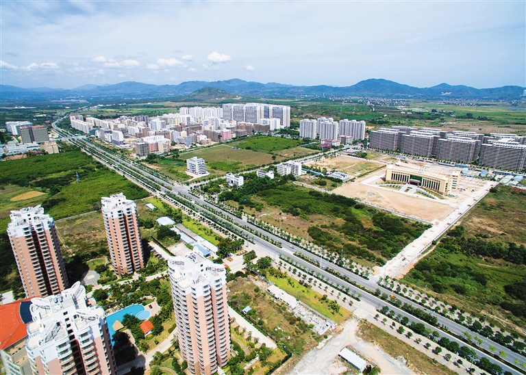 九所新区离三亚有多远,三亚最具特色的小镇