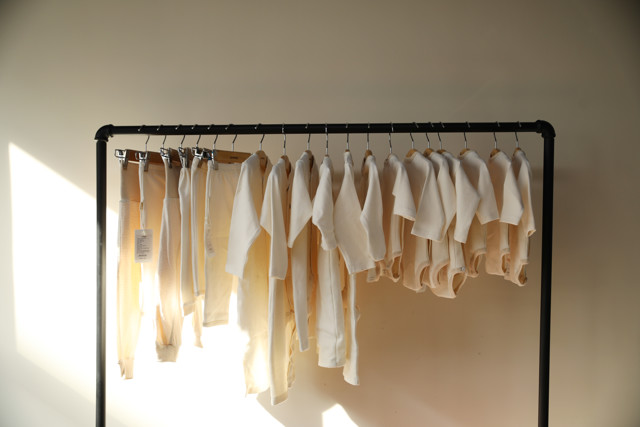 买不到儿童套装,买不起名牌宝宝衣服