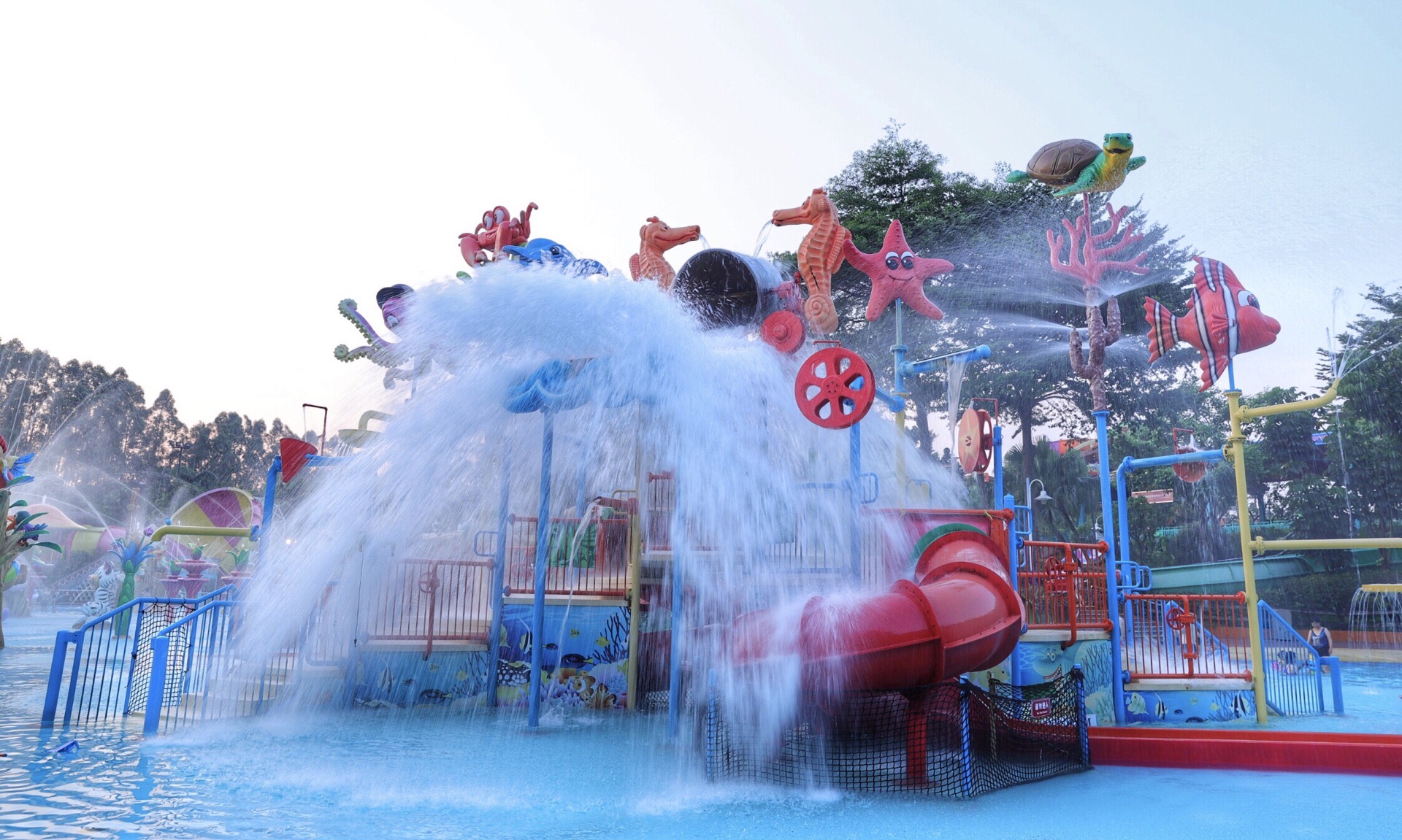 广州长隆水上乐园游玩攻略带什么,珠海长隆水上乐园距长隆景区多远