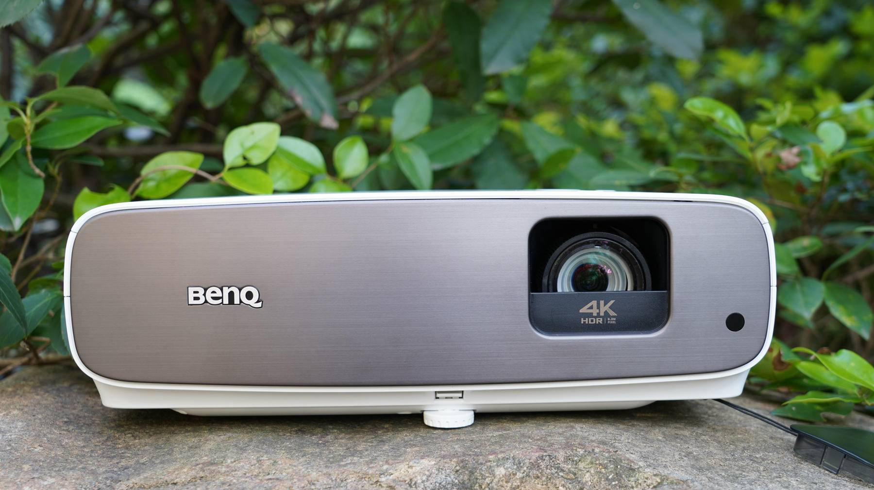 明基投影仪w4000和w2710对比评测,明基w2700brilliantcolour