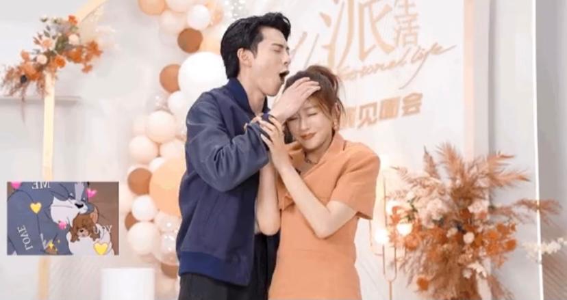 王鹤棣抱秦岚电视剧,王鹤棣喜欢秦岚吗