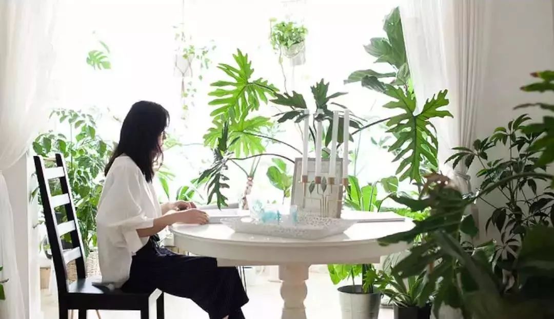 小夫妻98㎡家意外走红!登北京地铁广告,这个家才是都市里的奢侈