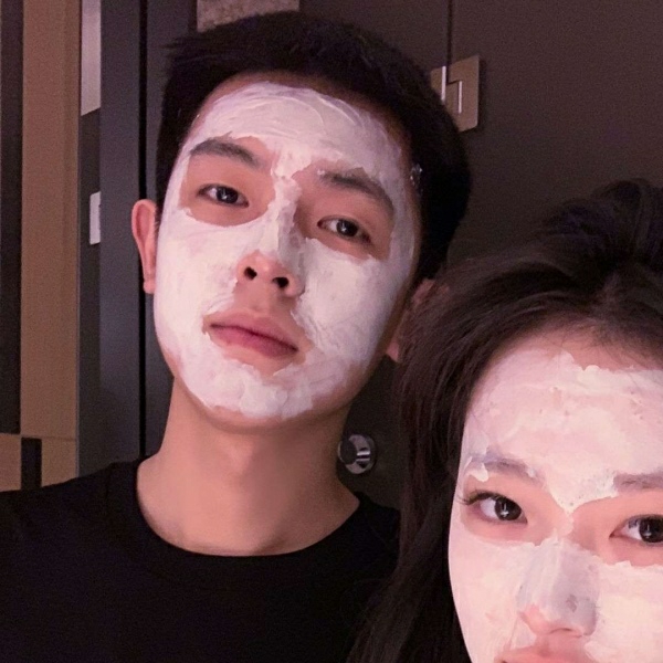 情侣头像是给对方的一个安全感,情侣头像温柔且坚定善良并勇敢