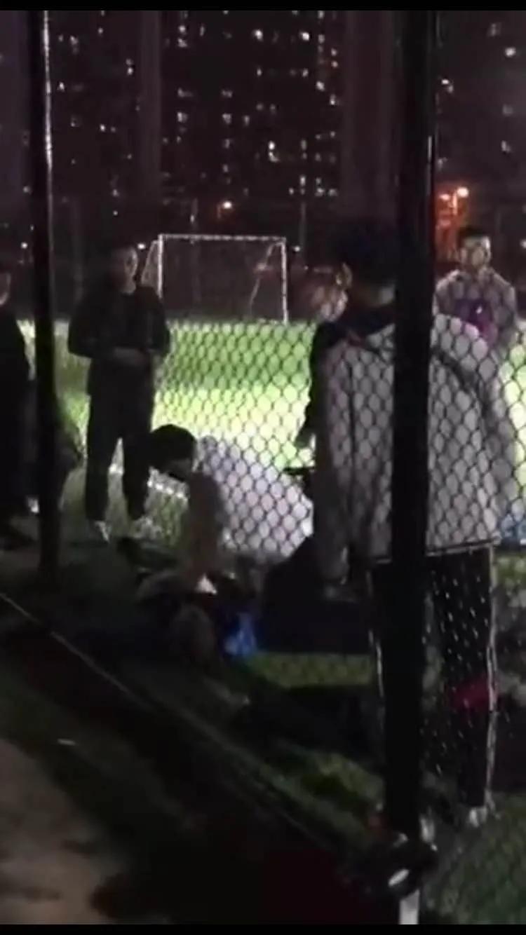 合肥男子踢球猝死,合肥绿轴公园受伤