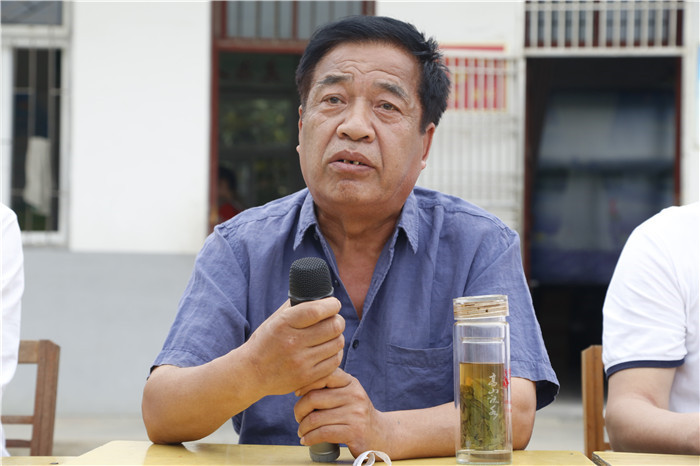 六一儿童节献爱心慰问活动,关爱困境儿童六一慰问暖童心