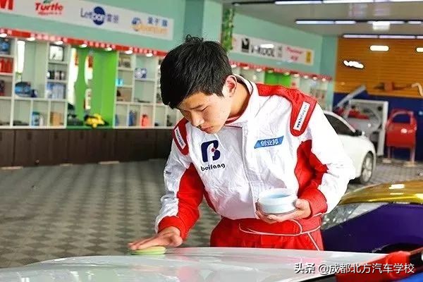 成都专业汽车学校招生,成都北方汽车学校