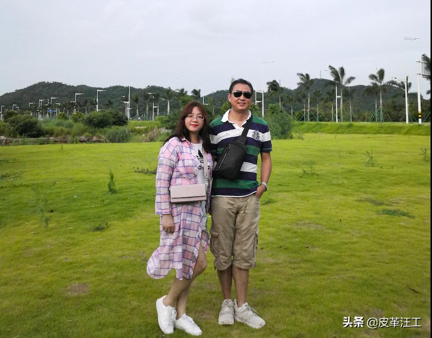 官方正品牛皮女包秋冬百搭款,各种蛇纹真皮气质女包