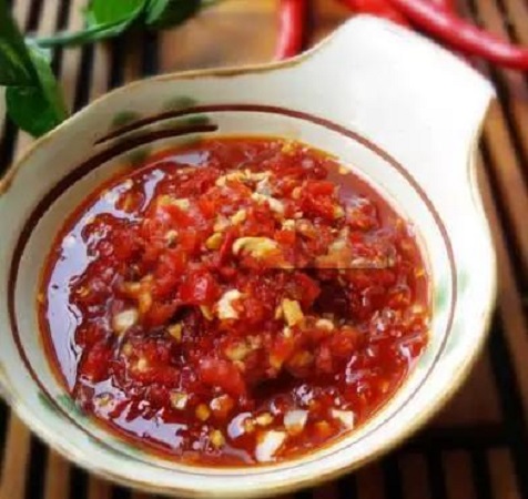 自己做的辣椒酱不够红怎么办,为什么自己做的辣椒酱发苦呢