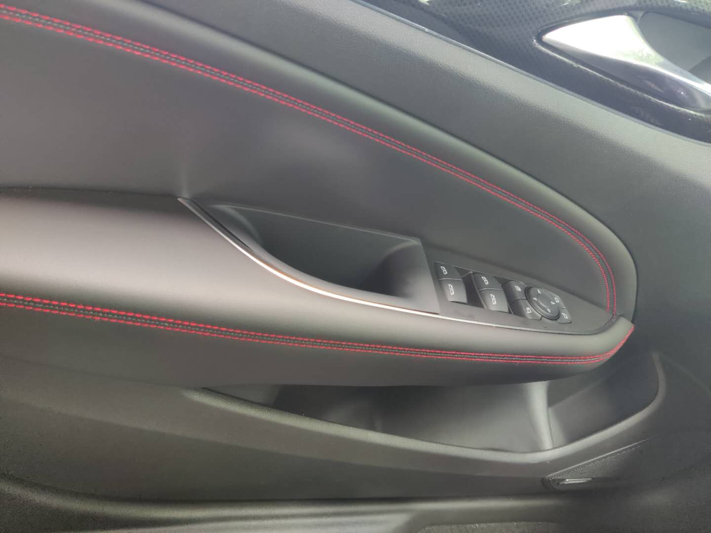 别克君威gs真实体验,别克君威gs驾控感怎么样