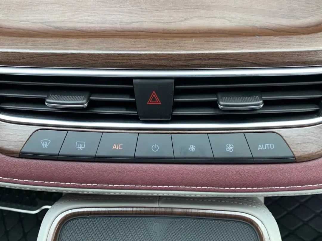 江铃福特领裕精领版,江铃福特领裕是国产车吗