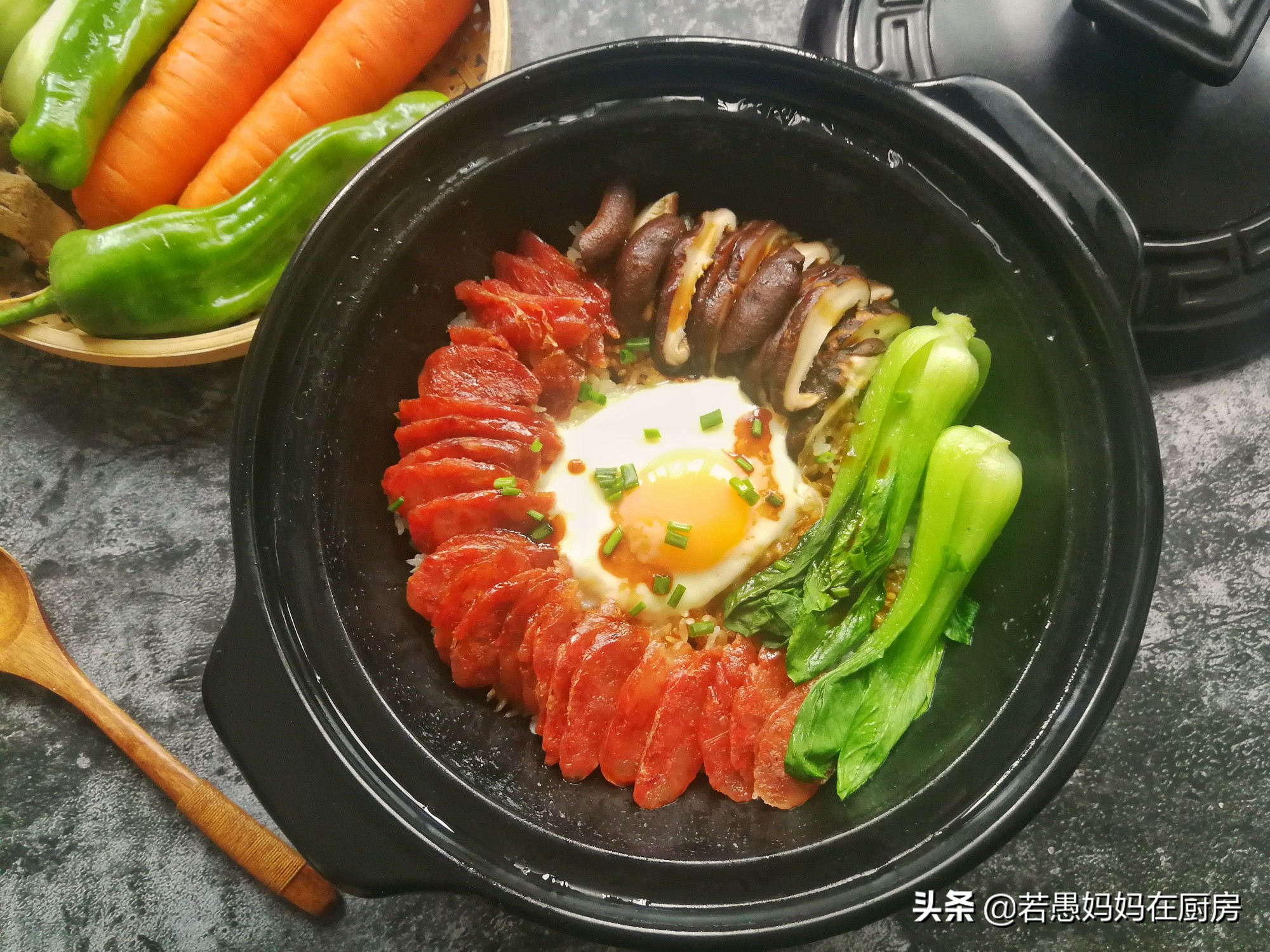 如何在家做锅巴煲仔饭,煲仔饭最快做好锅巴的方法