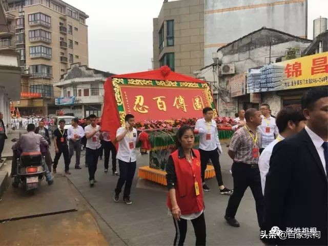 阜南张氏祠堂落成庆典仪式,张氏祠堂唱戏人山人海