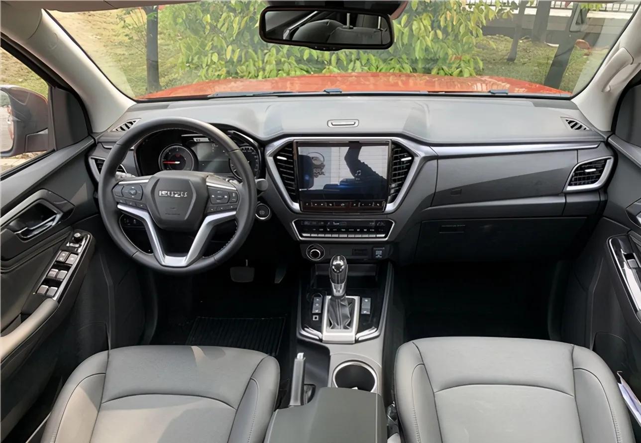 全新一代五十铃dmax详解,五十铃dmax3.0t和长城炮哪个好