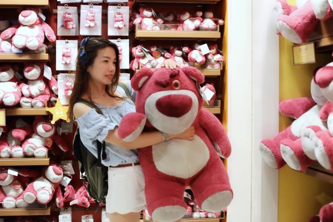 暑假两个人去北京五六天2000够吗,暑假两个人去青岛多少费用