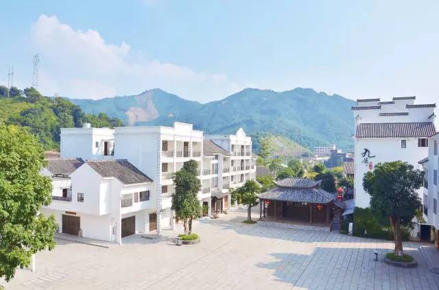 英伦风情小镇旅游推荐,游玩欧式风格小镇