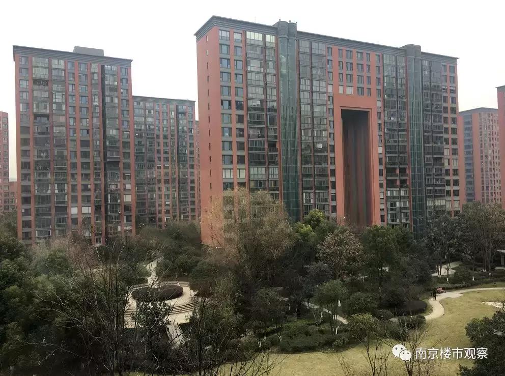 跌落神坛口碑下滑不冤不亏,跌落神坛的楼盘