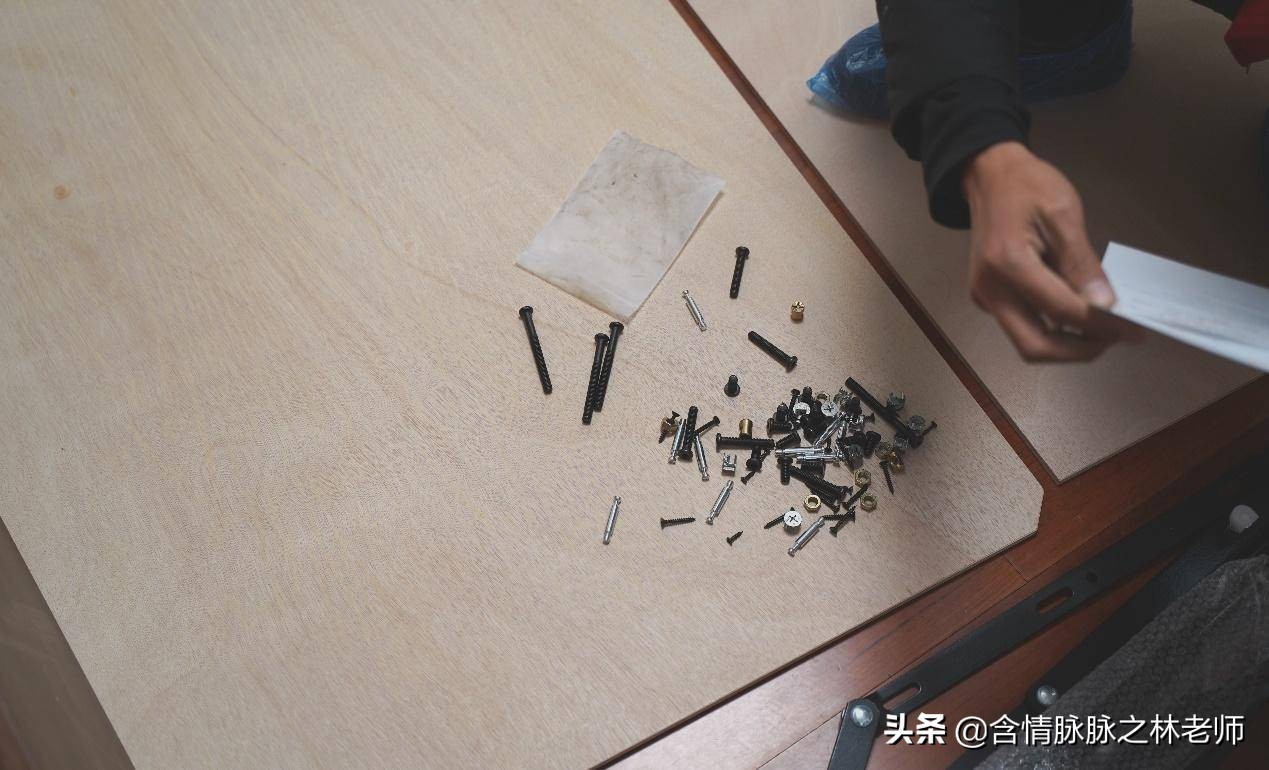 8平方小户型床带飘窗,8平米的小户型床