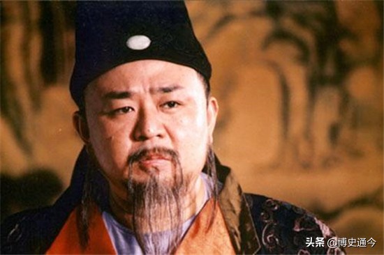 狄青脸上有个黑疤，宋仁宗劝他去掉，狄青：有大用，一定要保留