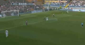 精准的足球射门,皮尔洛10大经典进球