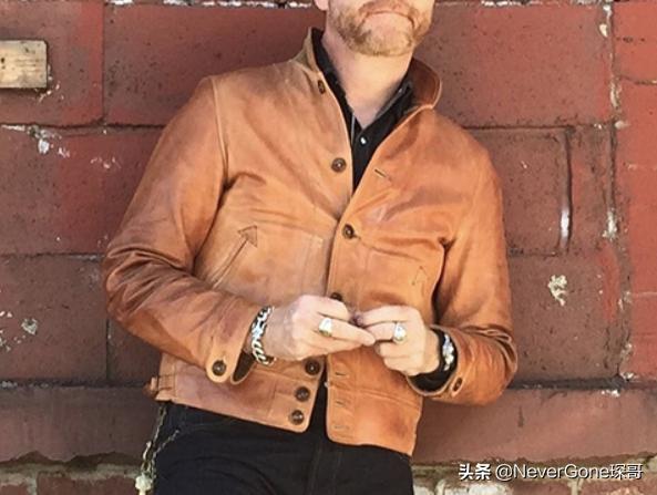 正品皮衣甄选,买男士皮衣怎样选购真皮