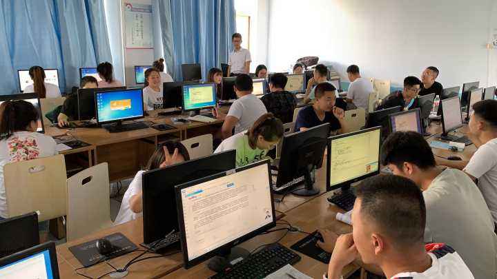 专科生如何更好的就业,考上专科注意什么问题