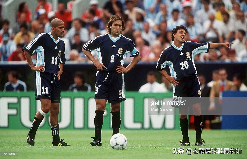 脚踏虎爪靴的神奇巫师，35岁参加世界杯，41岁复出只为母队上座率