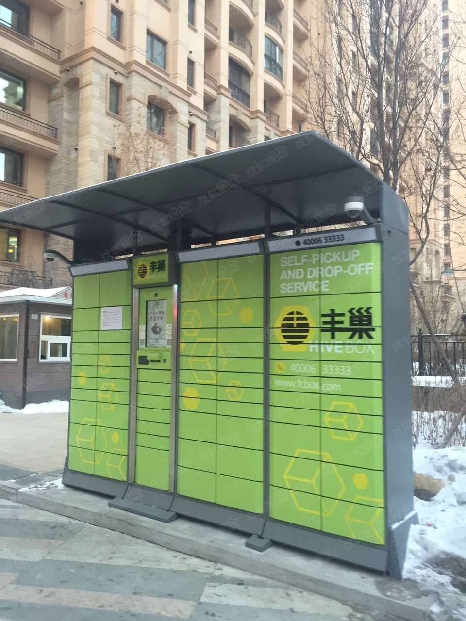 丰巢柜收费对快递员的影响,丰巢背后收费的快递战争