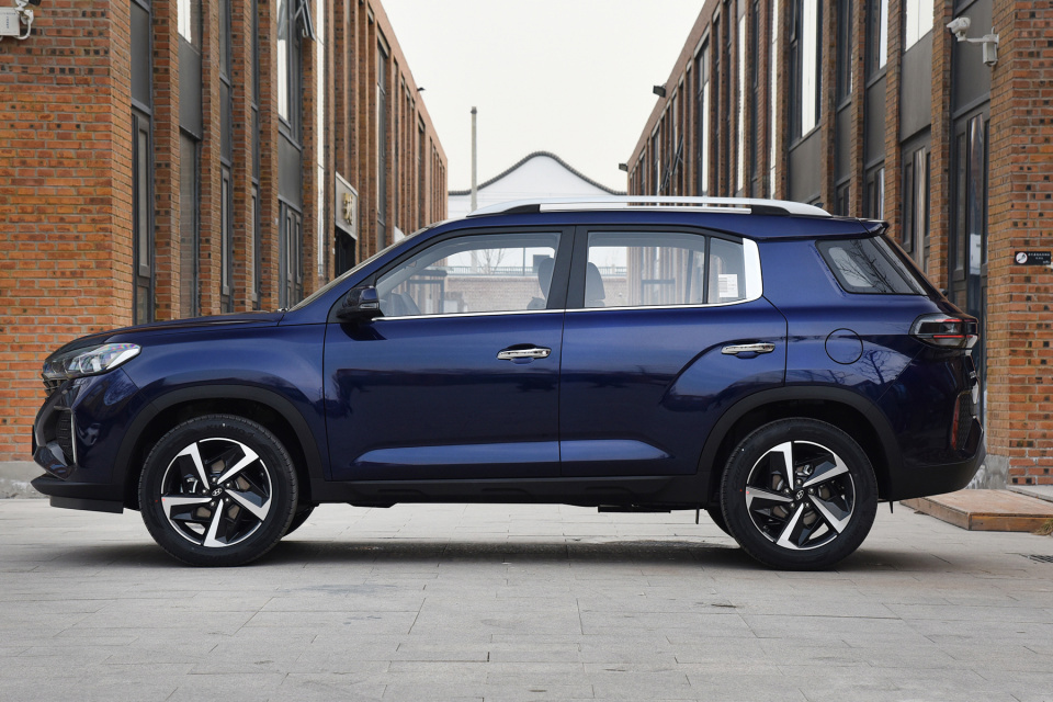 14款现代ix35改恶魔眼,开眼角整形优惠