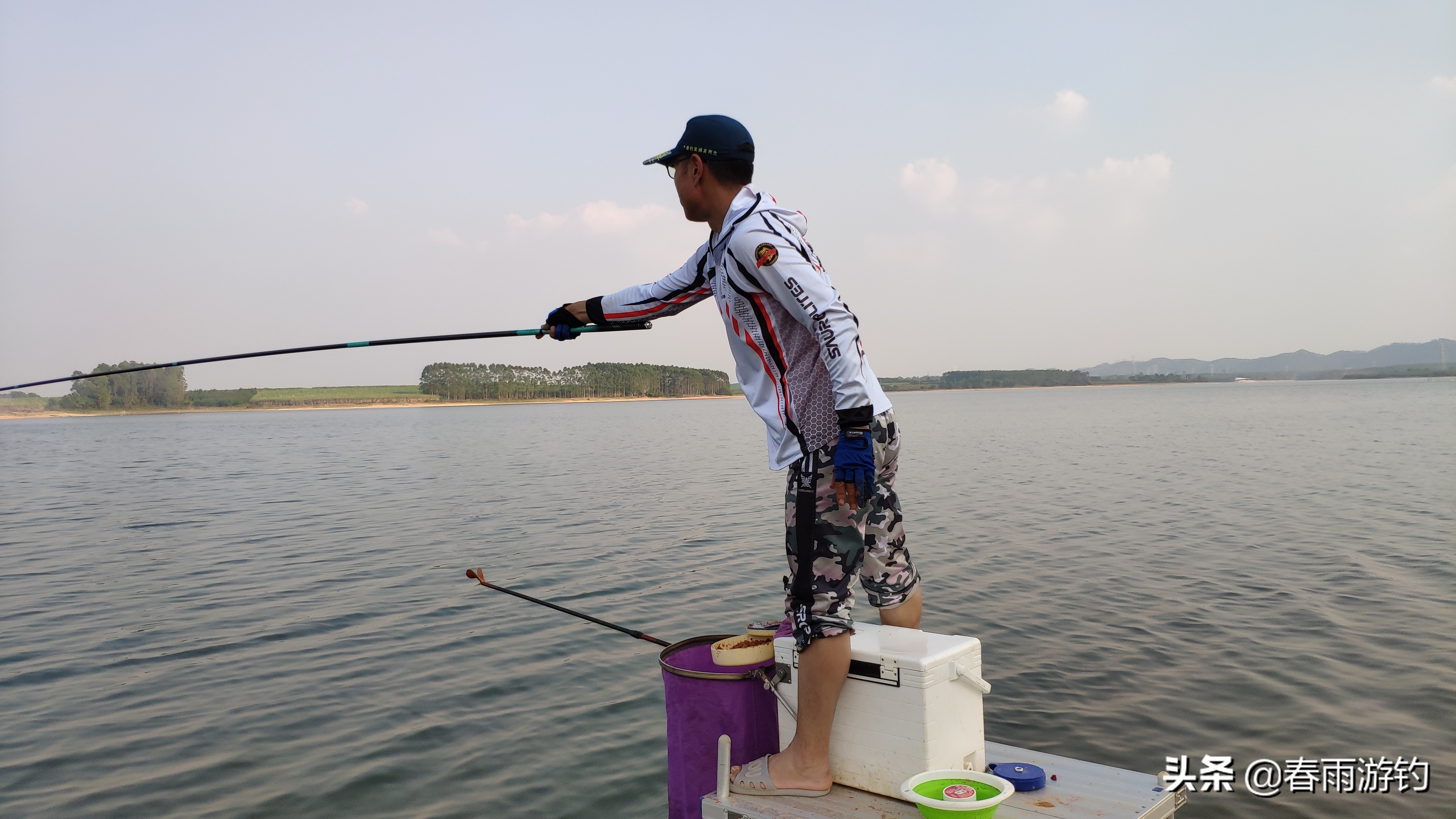 野钓小鱼闹钩怎么回事,江里流水钓鱼怎么防止走漂