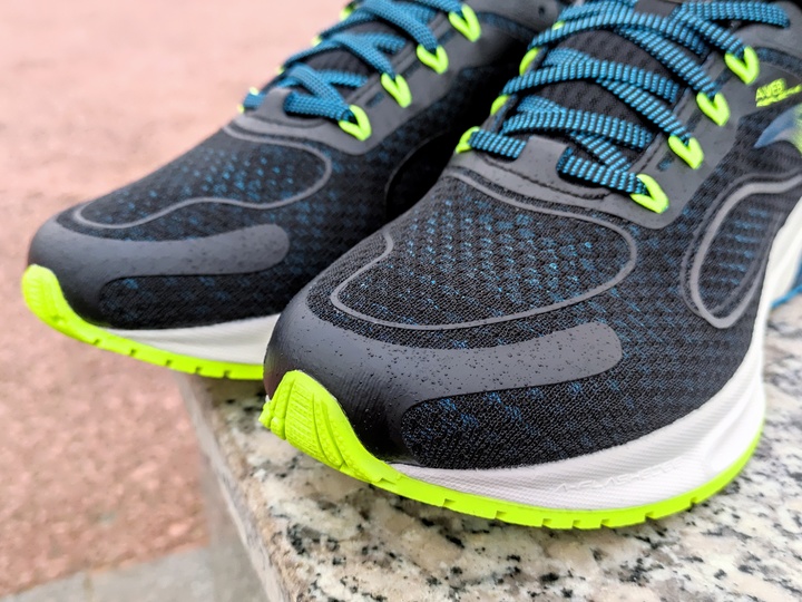 安踏咕咚联名跑鞋,安踏创1.5大数据跑鞋测评视频